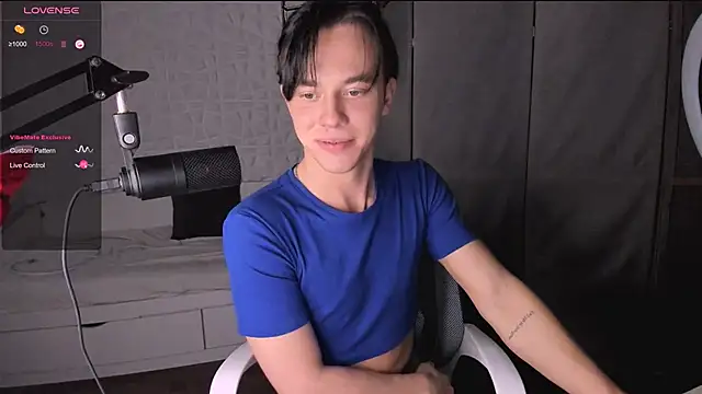 Snapshot of Jerry_Bomb chatting on 12-03-25, 05:00 Jerry Bomb online show from 12-03-25, 05:00