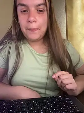 Snapshot of Nathaly00_ chatting on 02-12-26, 10:38 Nathaly00 online show from 02-12-26, 10:38