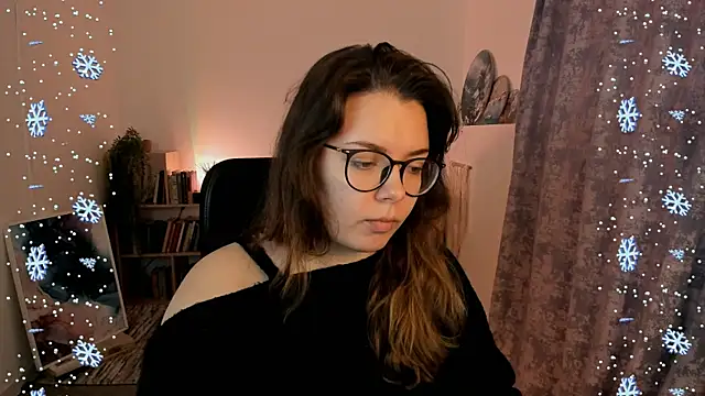 Snapshot of KeytSilvas chatting on 12-16-24, 05:38 KeytSilvas online show from 12-16-24, 05:38