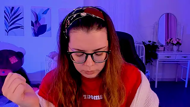 Snapshot of KeytSilvas chatting on 12-21-24, 05:58 KeytSilvas online show from 12-21-24, 05:58