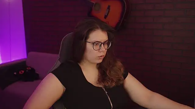 Snapshot of KeytSilvas chatting on 01-08-25, 02:46 KeytSilvas online show from 01-08-25, 02:46