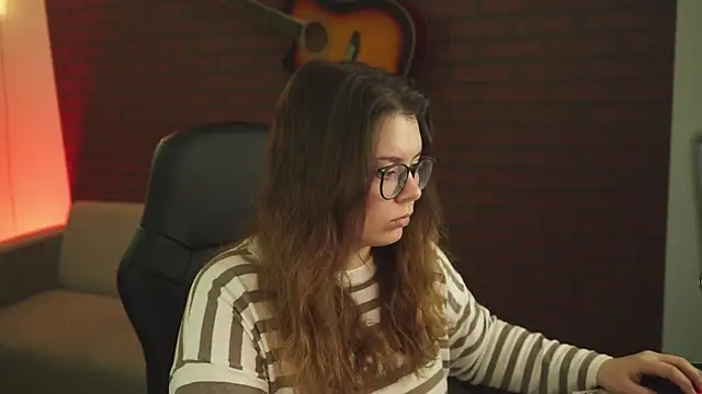 Snapshot of KeytSilvas chatting on 01-12-25, 04:21 KeytSilvas online show from 01-12-25, 04:21