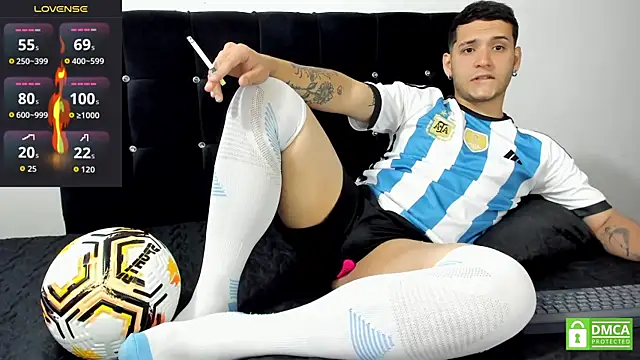 Snapshot of Noha_white chatting on 11-07-25, 07:03 Noha white online show from 11-07-25, 07:03