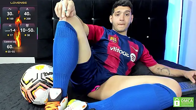 Snapshot of Noha_white chatting on 01-14-26, 10:36 Noha white online show from 01-14-26, 10:36