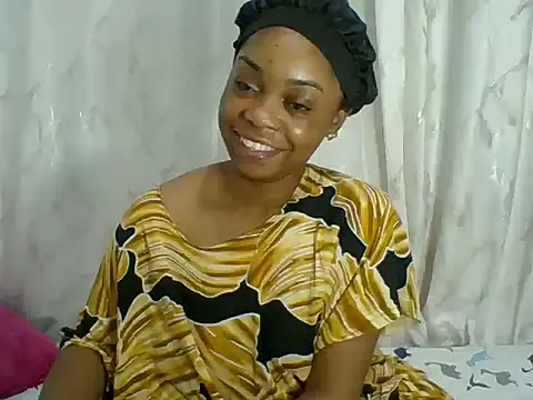 Snapshot of PrettyPrincess14 chatting on 05-19-26, 07:09 PrettyPrincess14 online show from 05-19-26, 07:09