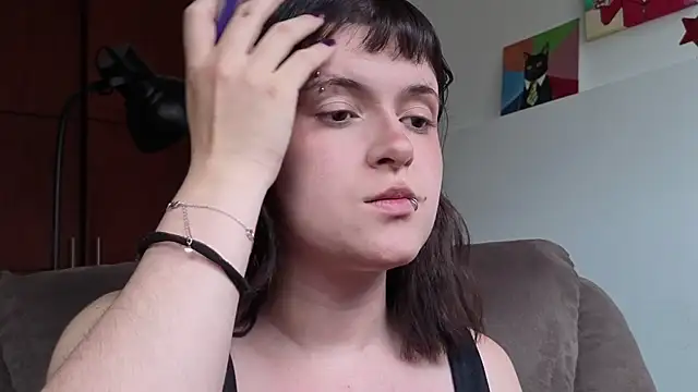 NEXT DOOR GIRL  online show from 06-18-26, 09:19