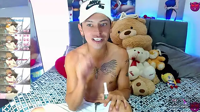 Snapshot of _snopyy_ chatting on 02-22-25, 08:42 snopyy online show from 02-22-25, 08:42