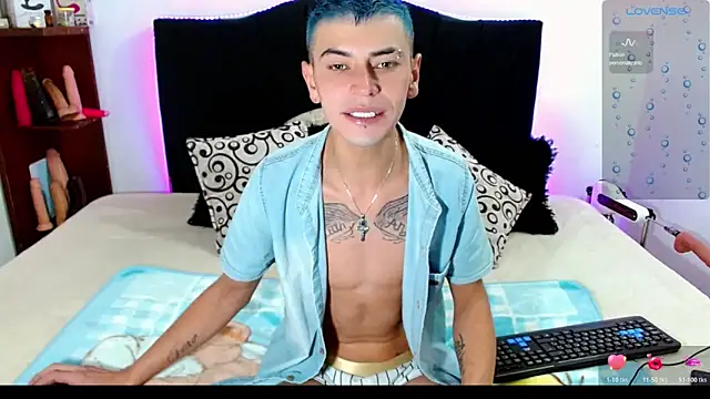 Snapshot of _snopyy_ chatting on 10-17-25, 01:03 snopyy online show from 10-17-25, 01:03