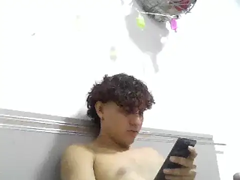 Snapshot of pedrodavid_ chatting on 03-20-25, 10:07 pedrodavid online show from 03-20-25, 10:07