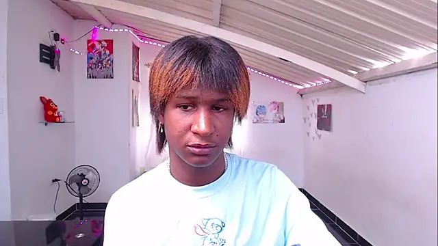 Snapshot of Angell_Dustt_ chatting on 02-23-25, 04:13 Angell Dustt online show from 02-23-25, 04:13