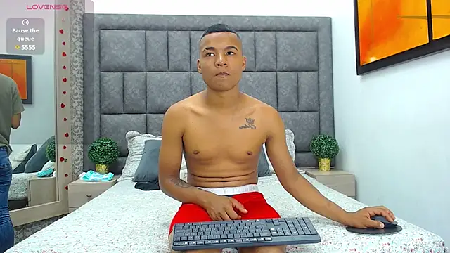 LiamsyAllison online show from 03-22-25, 03:42
