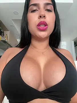 NiaSoler online show from 02-16-26, 02:02