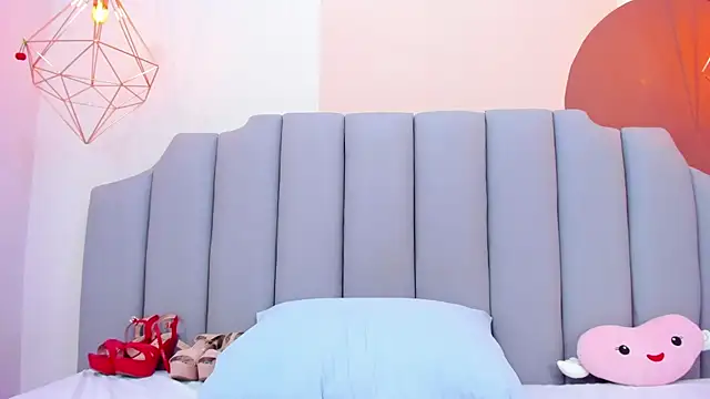 Snapshot of ThailyCherry chatting on 02-25-25, 10:18 ThailyCherry online show from 02-25-25, 10:18