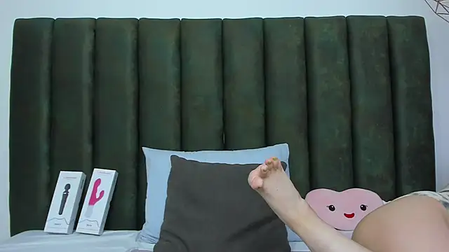 Snapshot of ThailyCherry chatting on 11-04-25, 08:30 ThailyCherry online show from 11-04-25, 08:30