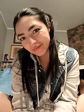 Snapshot of ThailyCherry chatting on 11-25-25, 09:04 ThailyCherry online show from 11-25-25, 09:04