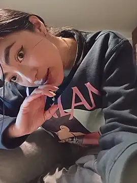 Snapshot of ThailyCherry chatting on 02-22-26, 09:57 ThailyCherry online show from 02-22-26, 09:57