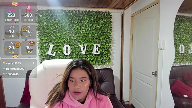 Enma  clark online show from 01-21-25, 10:19