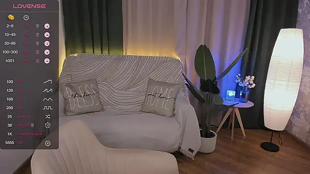 annacooleman online show from 12-12-24, 08:57