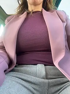 Snapshot of Deasquirty chatting on 02-23-26, 12:35 Deasquirty online show from 02-23-26, 12:35