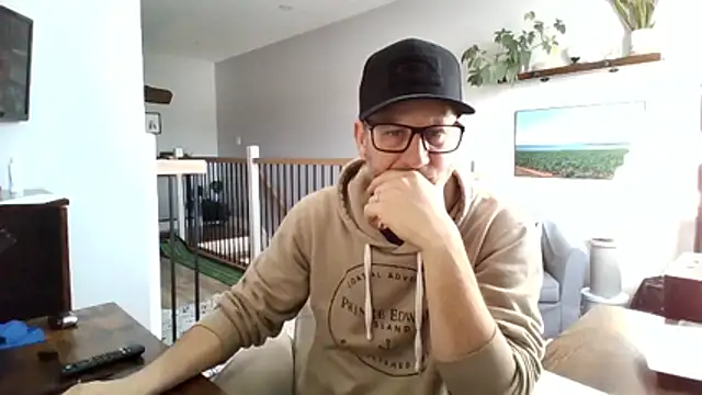 Snapshot of Bigdicktrav902 chatting on 03-09-26, 01:04 Bigdicktrav902 online show from 03-09-26, 01:04