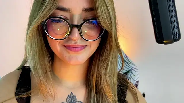 SweetJennaa online show from 02-10-26, 01:10