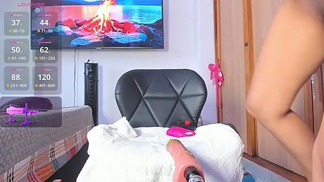 lily evil online show from 03-09-26, 04:00