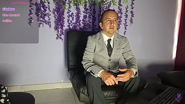 Snapshot of yazfore2 chatting on 06-04-26, 02:45 yazfore2 online show from 06-04-26, 02:45