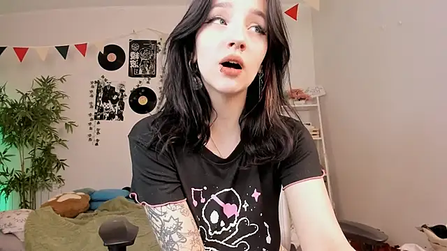 Viv Player online show from 02-06-25, 04:42