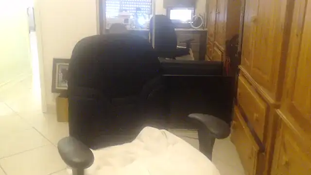 joeydee1 online show from 07-04-26, 06:47
