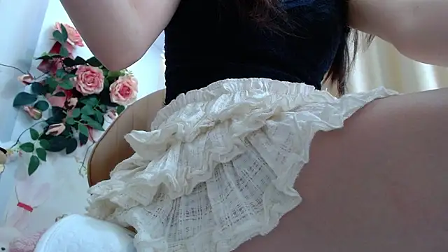 Snapshot of Cindy--Cici chatting on 12-18-25, 01:22 Cindy--Cici online show from 12-18-25, 01:22