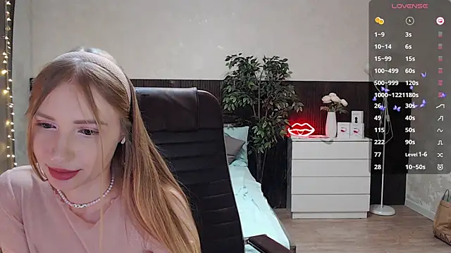 Snapshot of Cutie_Annie chatting on 01-08-25, 05:16 Cutie Annie online show from 01-08-25, 05:16