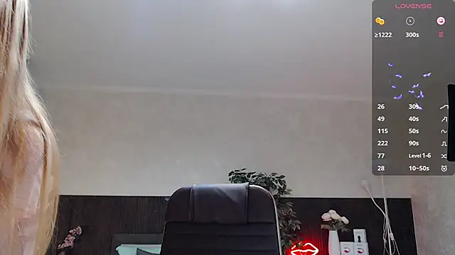 Snapshot of Cutie_Annie chatting on 01-21-25, 02:22 Cutie Annie online show from 01-21-25, 02:22