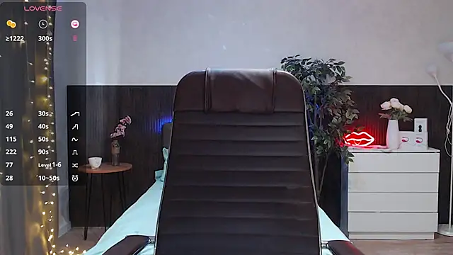 Snapshot of Cutie_Annie chatting on 03-05-25, 01:52 Cutie Annie online show from 03-05-25, 01:52
