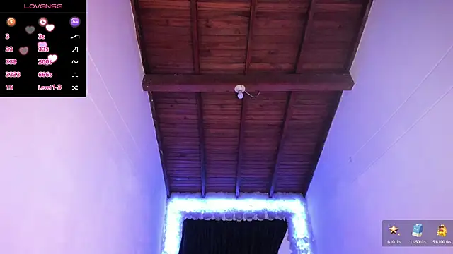 Snapshot of Mariana_Hasper_ chatting on 01-07-25, 01:17 Mariana Hasper  online show from 01-07-25, 01:17