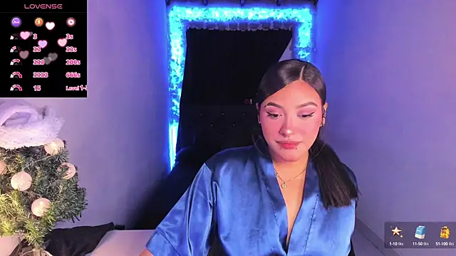 Snapshot of Mariana_Hasper_ chatting on 01-09-25, 12:46 Mariana Hasper  online show from 01-09-25, 12:46