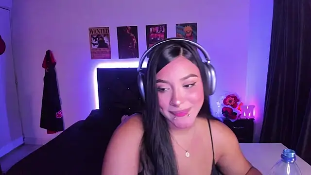 Snapshot of Mariana_Hasper_ chatting on 09-13-25, 01:49 Mariana Hasper  online show from 09-13-25, 01:49