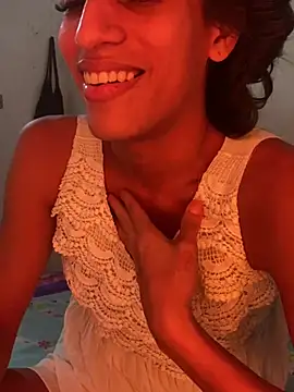 Snapshot of AlexaWarner chatting on 07-24-26, 10:52 AlexaWarner online show from 07-24-26, 10:52