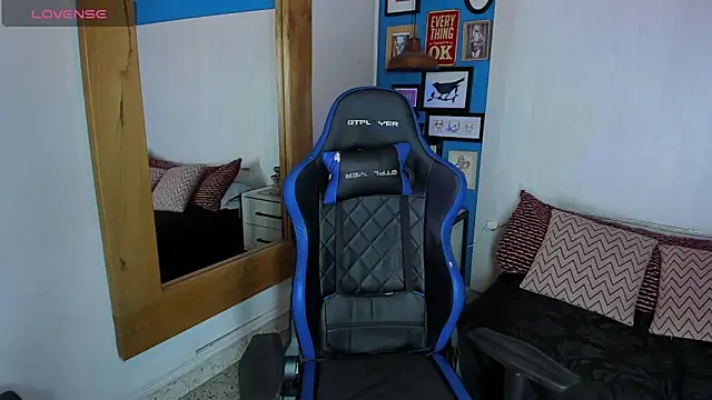 VladHellsing4 online show from 03-07-25, 01:07