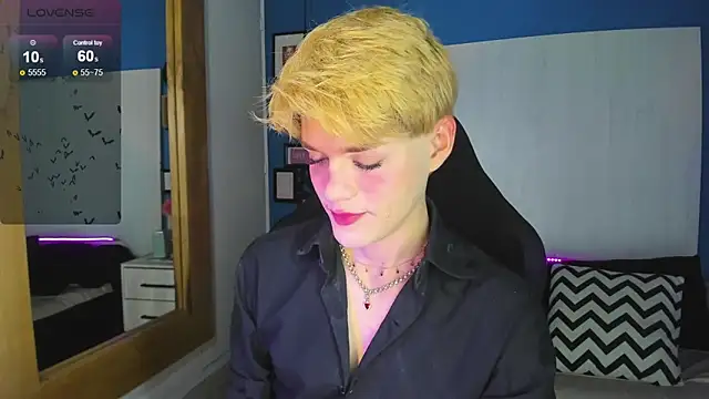 VladHellsing4 online show from 11-04-25, 02:27