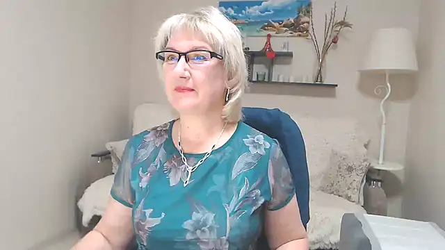 Snapshot of FleurMays chatting on 01-30-25, 02:49 FleurMays online show from 01-30-25, 02:49