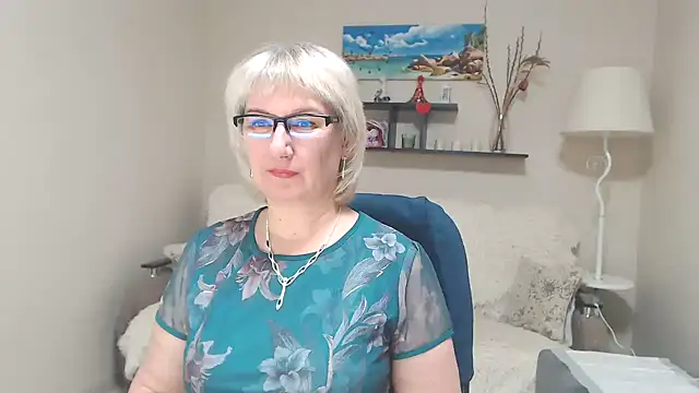 Snapshot of FleurMays chatting on 01-30-25, 05:52 FleurMays online show from 01-30-25, 05:52
