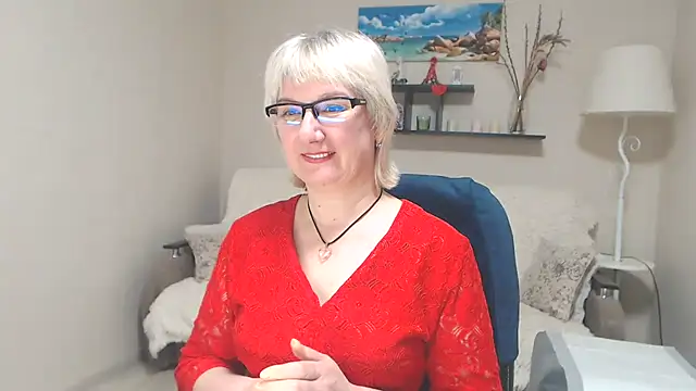 Snapshot of FleurMays chatting on 02-03-25, 11:42 FleurMays online show from 02-03-25, 11:42