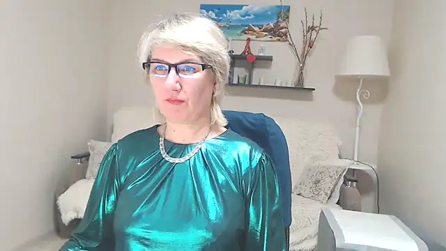 Snapshot of FleurMays chatting on 03-06-25, 06:52 FleurMays online show from 03-06-25, 06:52