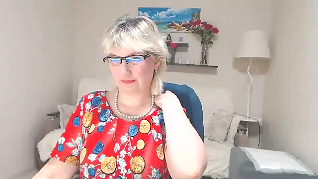 Snapshot of FleurMays chatting on 03-20-25, 03:23 FleurMays online show from 03-20-25, 03:23