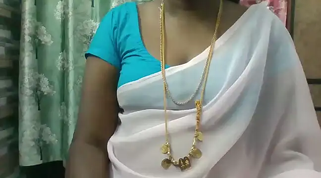 Hot akshara online show from 12-09-24, 11:34