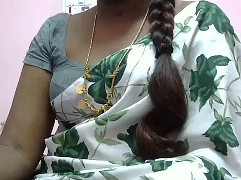 Hot akshara online show from 11-05-25, 01:33