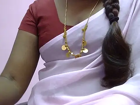 Snapshot of Hot_akshara chatting on 11-18-25, 12:20 Hot akshara online show from 11-18-25, 12:20