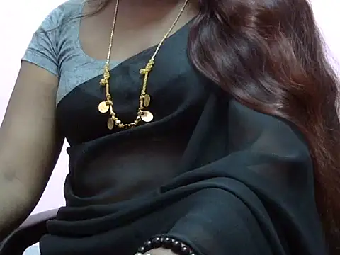 Snapshot of Hot_akshara chatting on 11-22-25, 04:06 Hot akshara online show from 11-22-25, 04:06