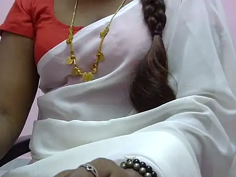 Snapshot of Hot_akshara chatting on 12-16-25, 10:37 Hot akshara online show from 12-16-25, 10:37