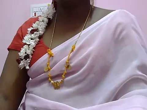 Snapshot of Hot_akshara chatting on 01-06-26, 04:54 Hot akshara online show from 01-06-26, 04:54